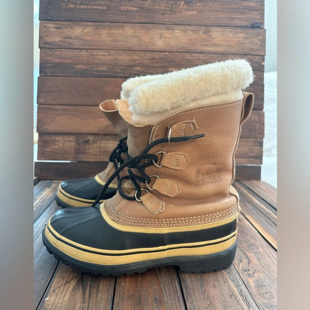 Sorel Caribou Tan and Black Winter Boots Like New Men’s 9 - Picture 1 of 9